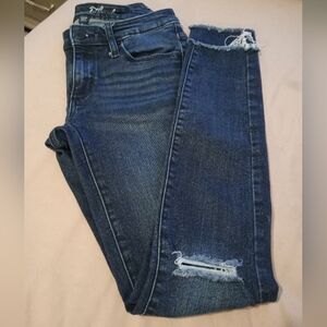 Universal Thread Jeans
